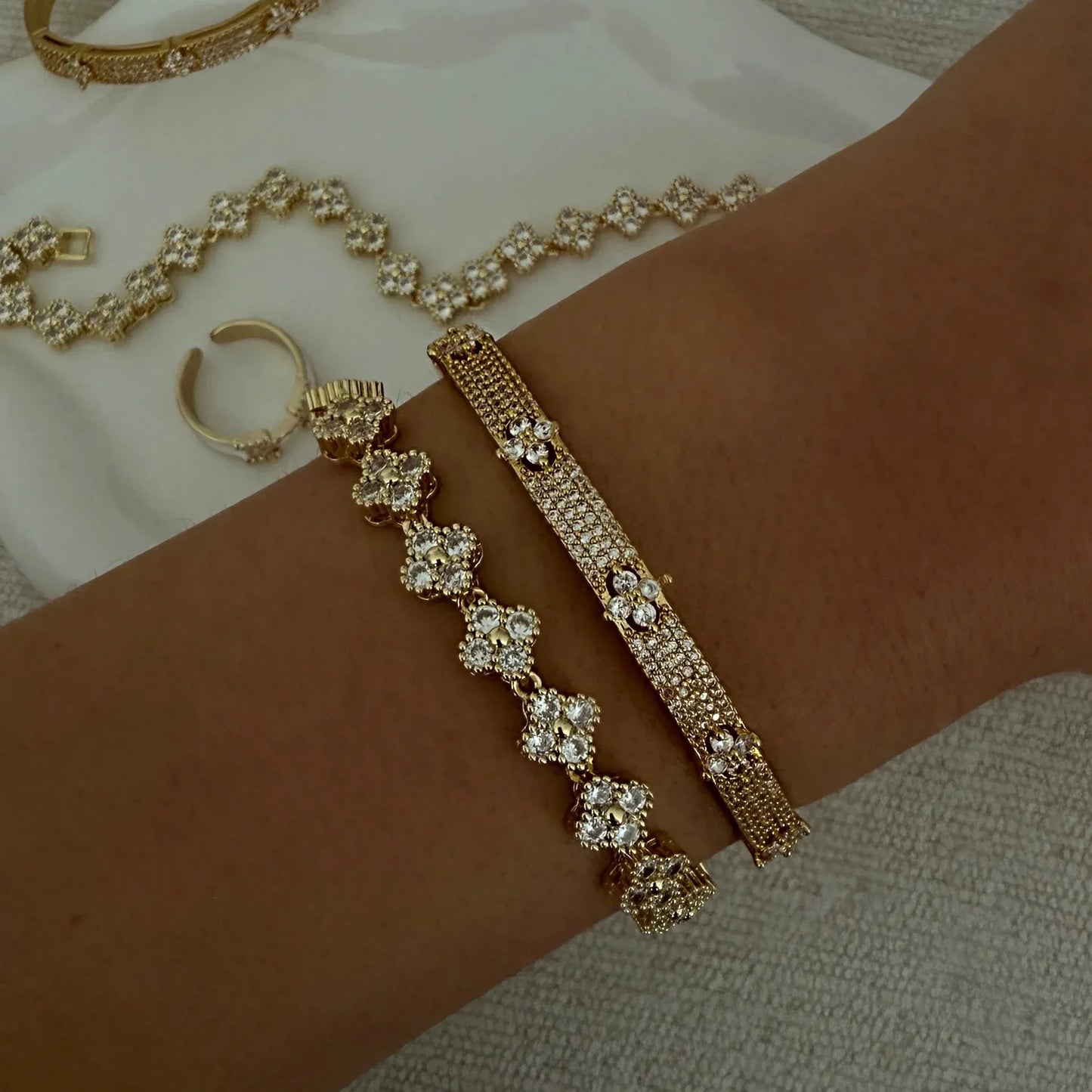 ELADÉLE ARMBAND
